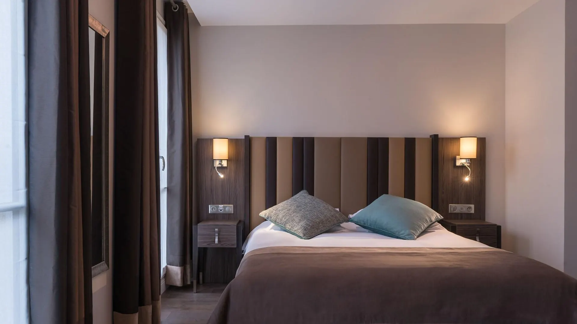 Regence Etoile 4* Paris