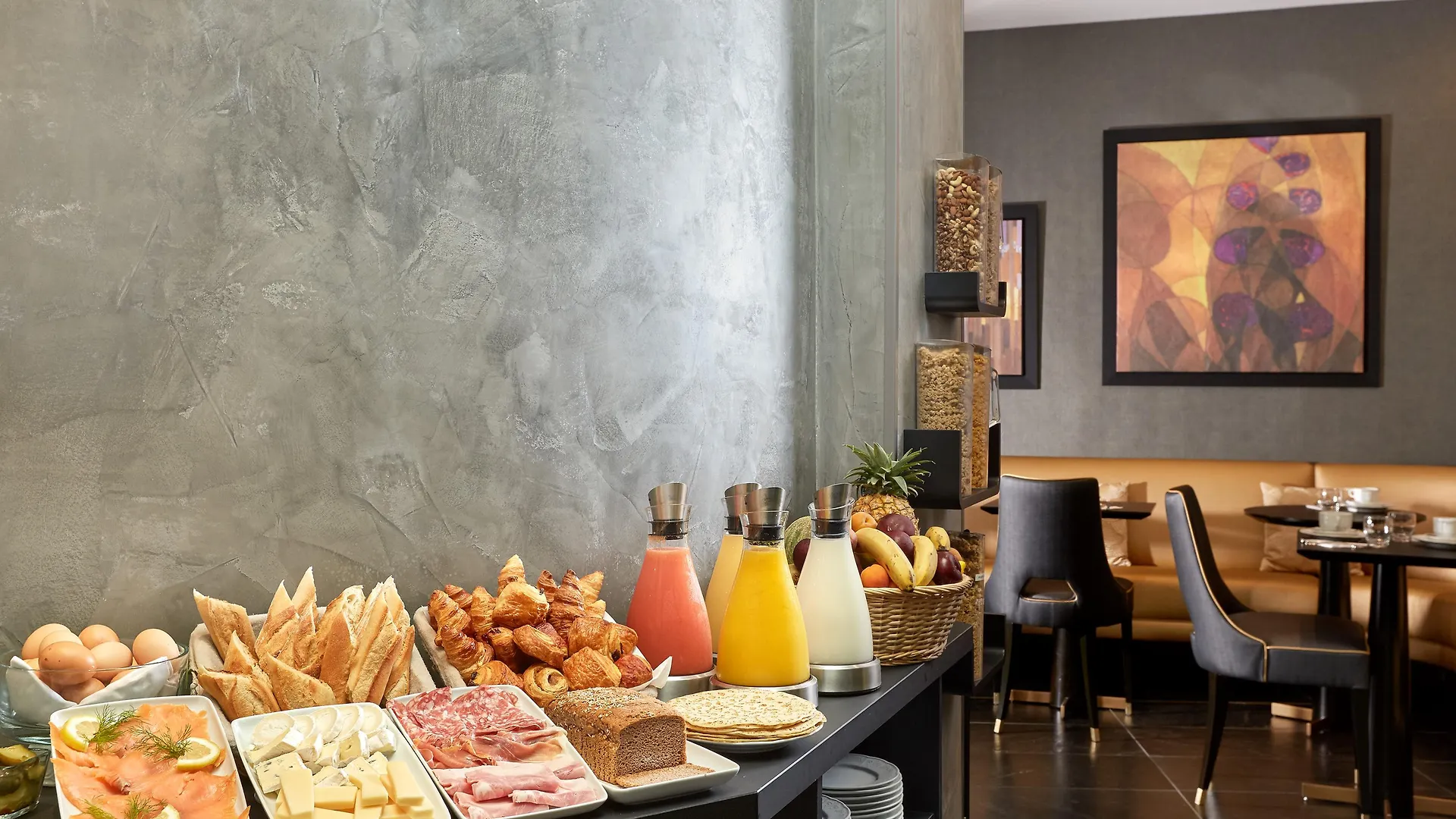Regence Etoile Hotel